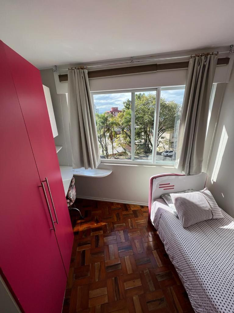 Ap 3 Qts, A E 1 Qt Com Split Apartment *